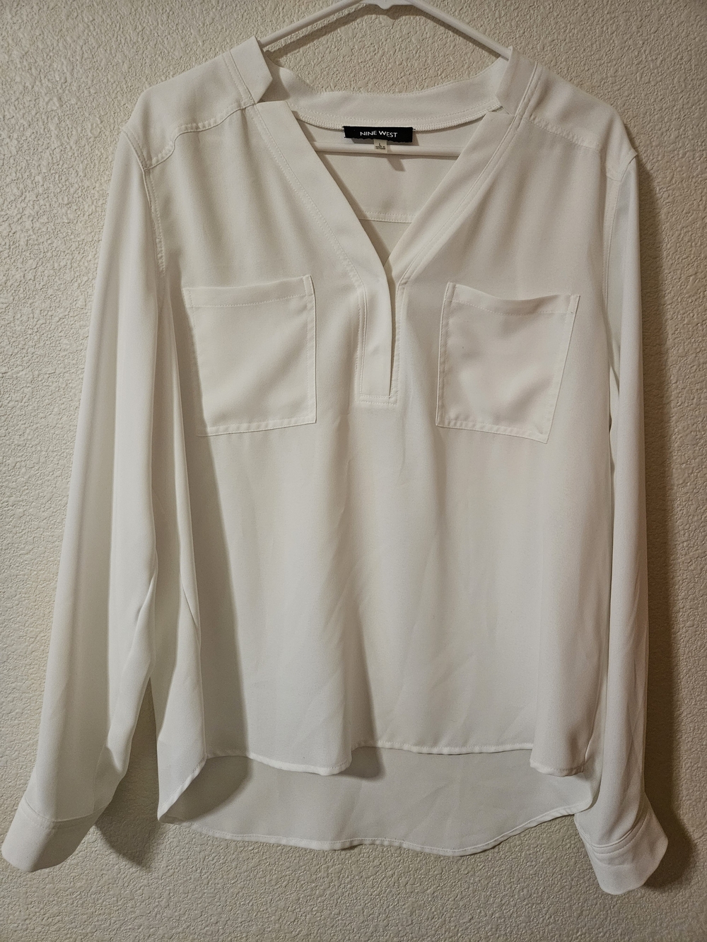 Nine West Cream V-Neck Long-Sleeve Blouse with Patch Pockets